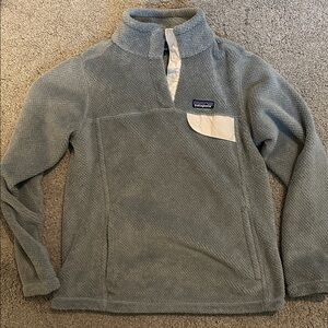 Patagonia Gray and Cream Fleece